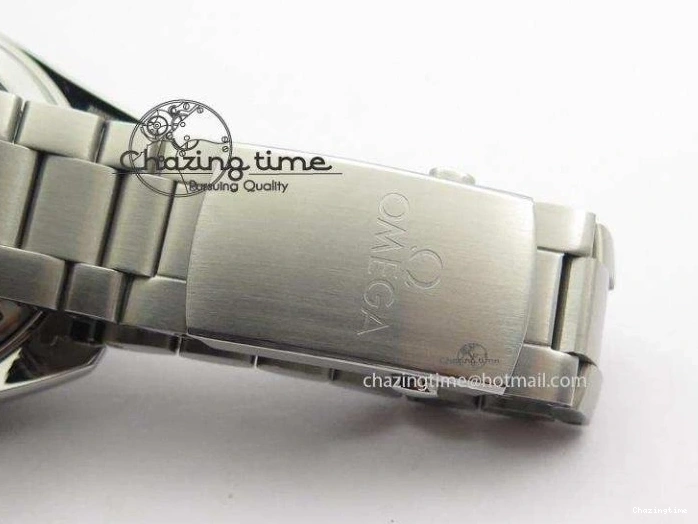 0715 UrbanChic Master Chronometer 45mm SS JHF Black Dial On SS Bracelet A 8248